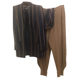 Giorgio Armani-Elegante tailleur pantalone in seta-Cachi,Blu navy