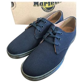 Dr. Martens NUOVI LACCI DR MARTENS Nero