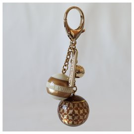 Louis Vuitton-Amuletos bolsa-Castaño,Beige,Caramelo