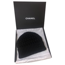 Chanel-cappelli-Nero