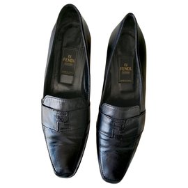 Fendi-Vintage-Black