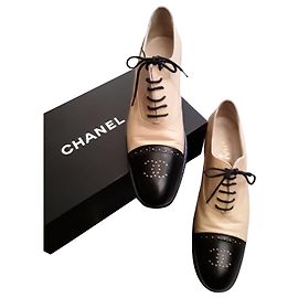 Chanel Richelieu derby Beige
