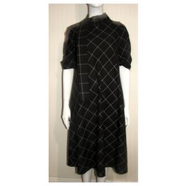 Escada-Escada wool dress with shawl collar-Black,White