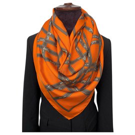 Hermès-Foulard en soie orange Bolduc-Orange