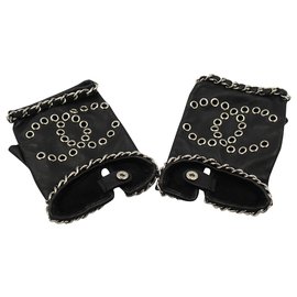 Chanel-Chanel 2019 runway collection gloves-Black