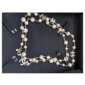 Chanel Collane Crema