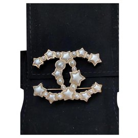 Broche Chanel Blanc