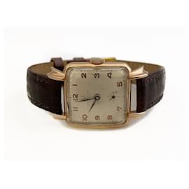 Autre Marque-Universal 18 k yellow gold-Golden