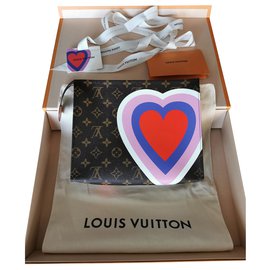 Louis Vuitton-Jogo Louis Vuitton na bolsa Pochette 26cm-Marrom