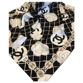 Chanel-Bufanda de seda de chanel-Negro