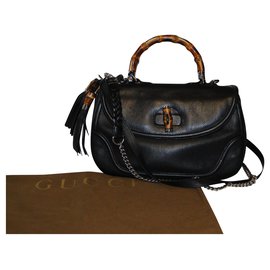 Gucci-Gucci Large bamboo bag in black grained leather MAGNIFIQUE-Black