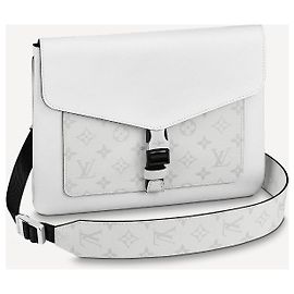 Louis Vuitton LV Outdoor Flap messenger White