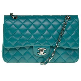 Chanel-Schöne Chanel Timeless Handtasche 2.55 aus grünem Nappaleder, Garniture en métal argenté, In sehr gutem Zustand!-Grün