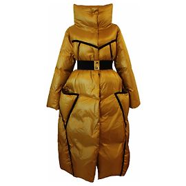 Dorothée Schumacher HIGH-TECH VOLUMES DOWN COAT Golden