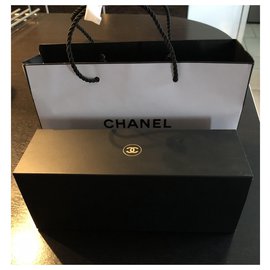 Chanel-Présentoir de trois bougies-Noir