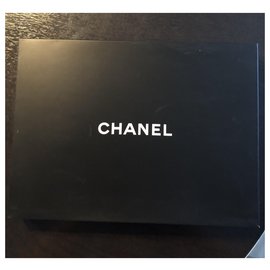 Chanel Vestidos Preto Dourado ref.1068025 - Joli Closet