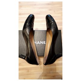 Chanel-Chanel pumps in very good condition-Black