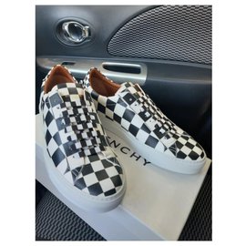 Givenchy-SNEAKER-Black,White