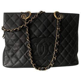 Chanel-Einkaufen-Schwarz