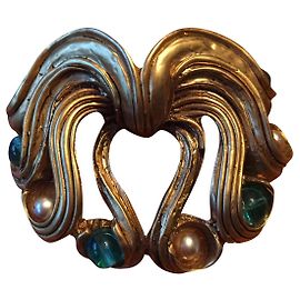 Claire Dévé Imponente broche de Claire Deve Gold hardware