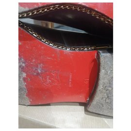 Christian Louboutin-Chelsea chain-Black