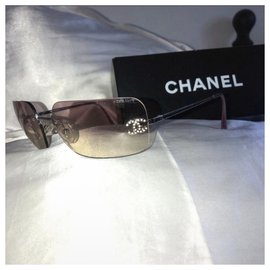 Chanel-Des lunettes de soleil-Rose