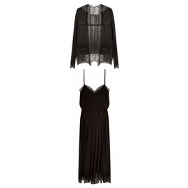 Chanel-exquisito traje Paris-Roma-Negro