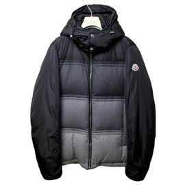 2nd hand moncler coat