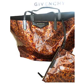 Tote Antigona de Givenchy Otro