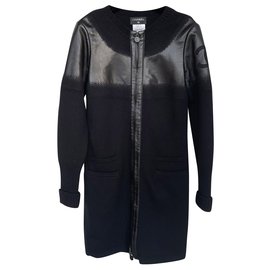 Chanel-Wolljacke aus Leder mit CC-Logo-Schwarz