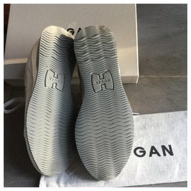 Hogan-Sneakers-Grey