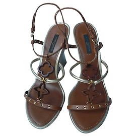LOUIS VUITTON Sandales compensées Caramel T37,5 IT Marron