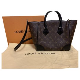 Louis Vuitton-Louis Vuitton Phenix PM Noir-Preto
