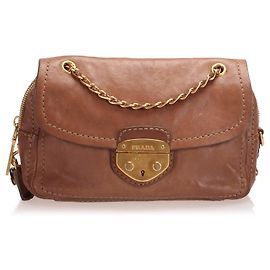 Bolso de hombro con cadena de cuero rosa Sound Lock de Prada Rosa