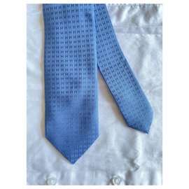Hermès-Gravata Façonnée H-Azul claro