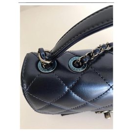 Chanel-Nova pequena bolsa acolchoada-Azul