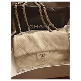 Chanel-Bolsos de mano-Crudo