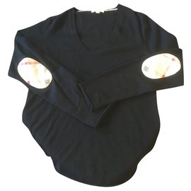 Burberry-Suéter de cashmere preto com decote em V-Preto