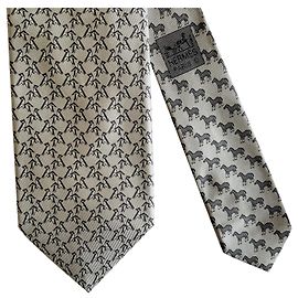 Hermès Origami Horse Twillbi tie Grey