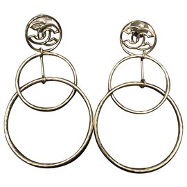 Chanel-Earrings-Gold hardware