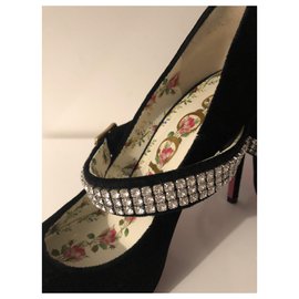 Gucci-Heels-Black