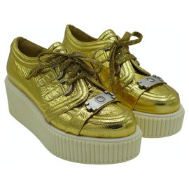 Chanel-Creepers-Dourado