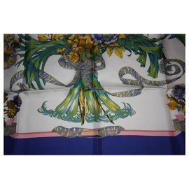 Hermès-HERMES CUADRADOS "REGINA"-Multicolor