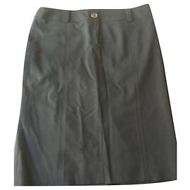 Falda recta Burberry de lana negra Negro