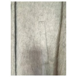 Eva Kayan-Abrigo gris con capucha-Gris