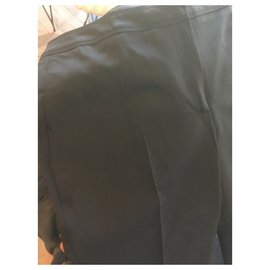 Burberry-Pantaloni dritti in lana vergine nera-Nero