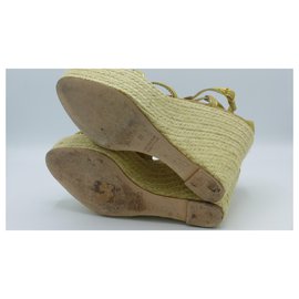 Hermès-Des sandales-Beige