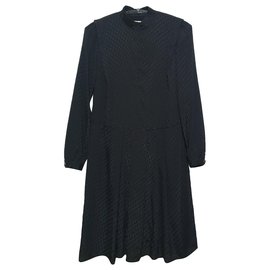 Gestuz-Dresses-Black