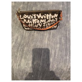 Louis Vuitton-Embreagem Louis Vuitton-Outro