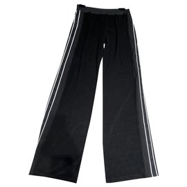 Chanel-Un pantalon, leggings-Noir,Blanc